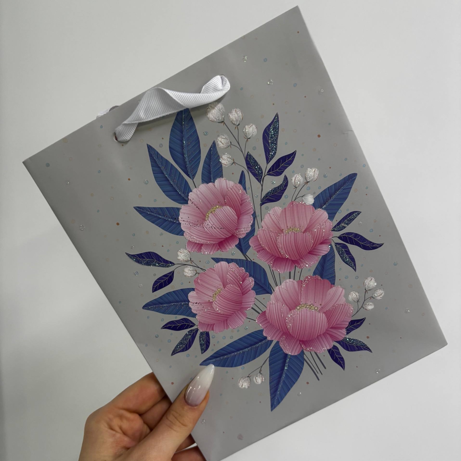 Подарочный пакет с цветами