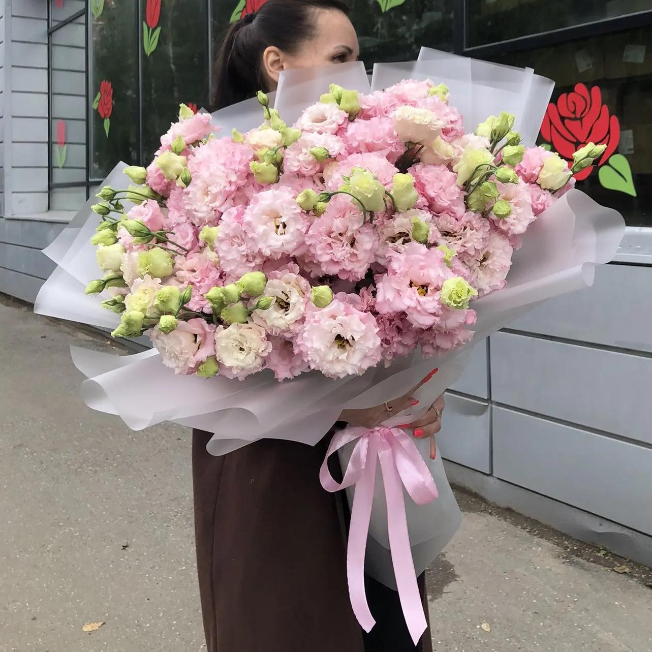 Букет "19 розовых эустом премиум"