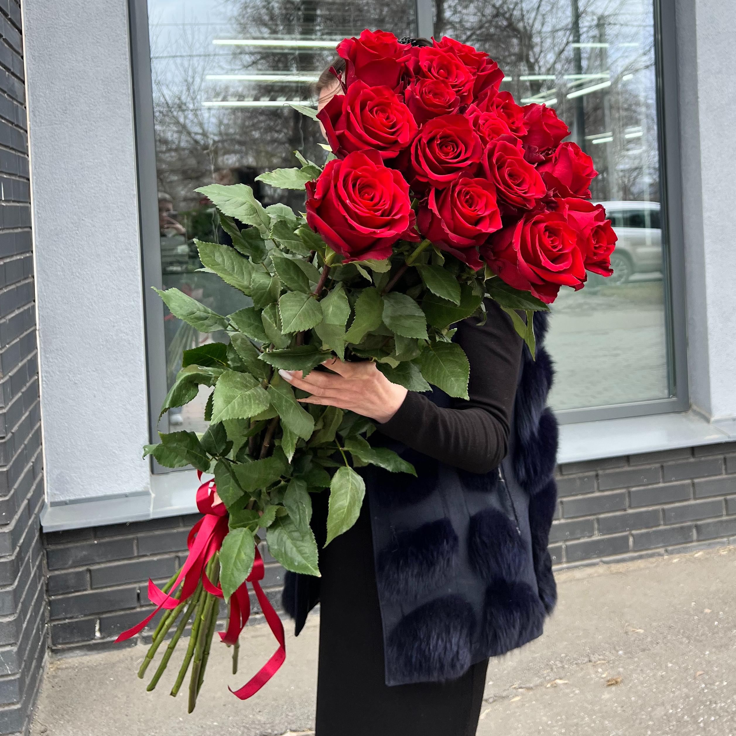 Букет "15 красных роз Эквадор 120 см"