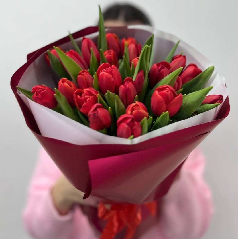 Букет "25 красных тюльпанов"