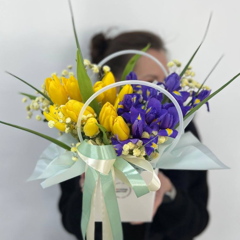 Композиция в сумочке "Весенняя"