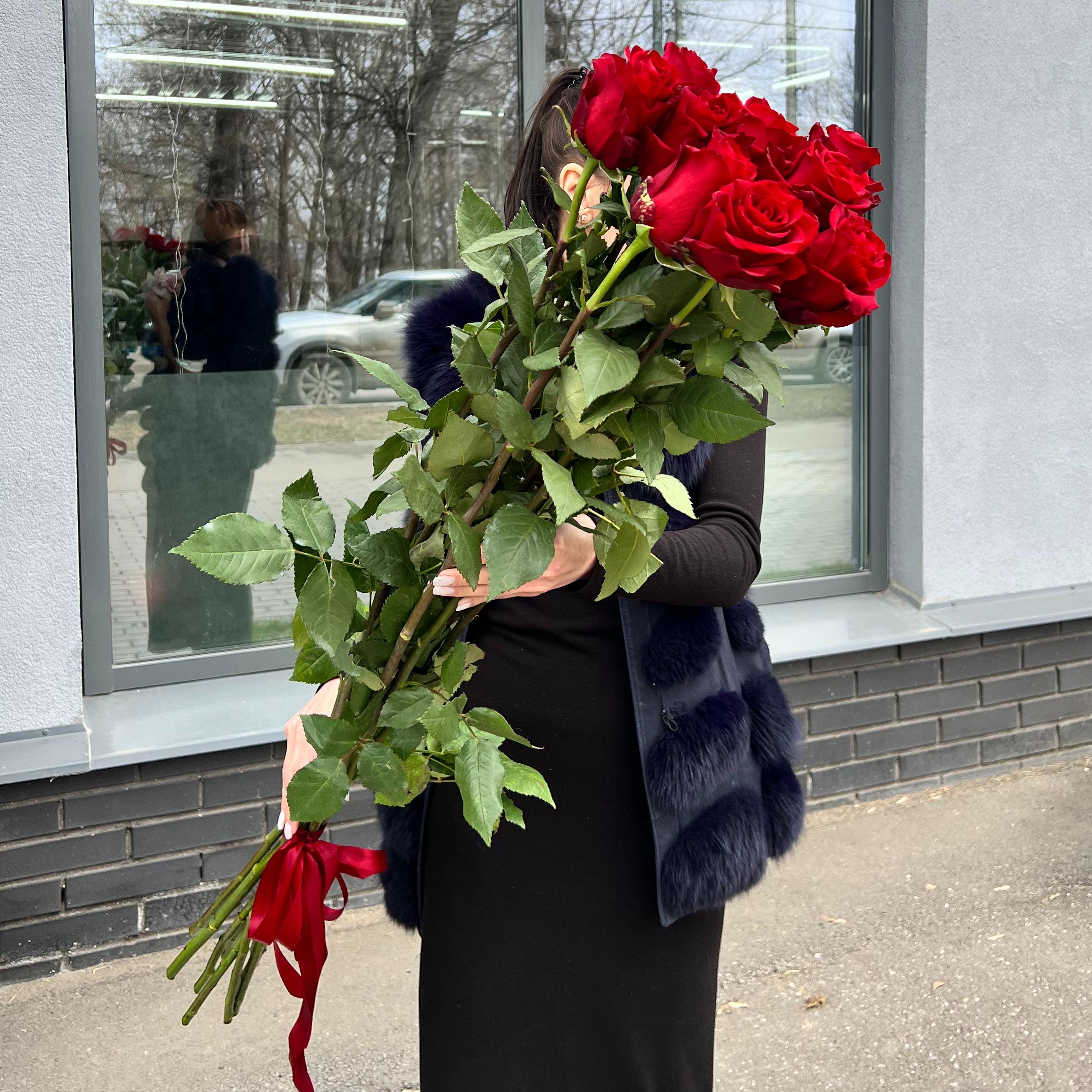 Букет "9 красных роз Эквадор 120 см"